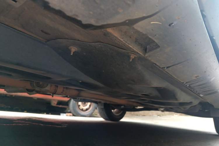 Used Jeep Cherokee 2017 2.0L Superior Edition Chassis Front Left