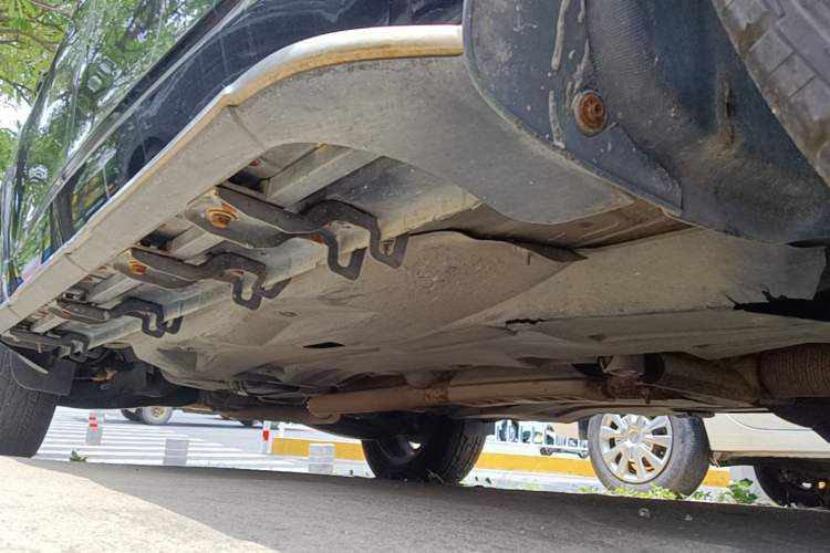 Used Jeep Cherokee 2017 2.4L Professional Edition Chassis Front Right