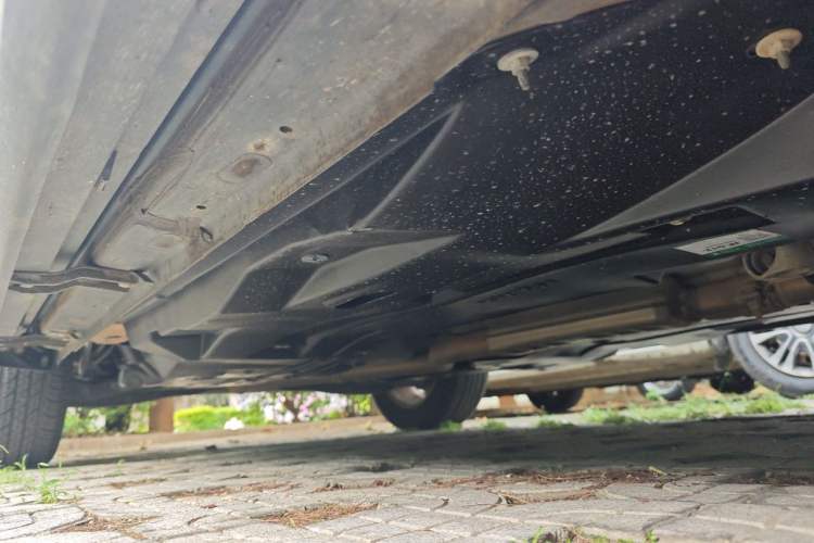 Used Jeep Cherokee 2017 2.0L Superior Edition Chassis Front Right