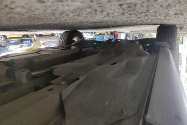 Used Jeep Cherokee 2017 2.4L Leading Smart Edition Chassis Front Right