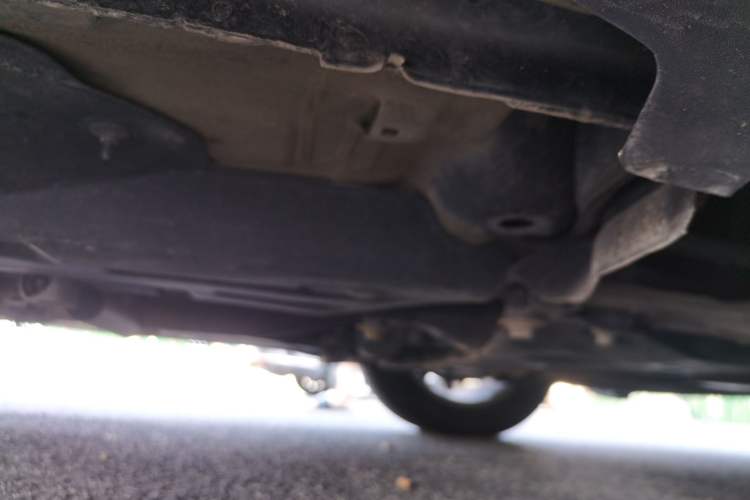 Used Jeep Cherokee 2017 2.0L Superior Edition Chassis Front Right
