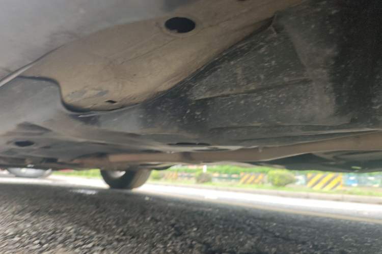 Used Jeep Cherokee 2017 2.0L Superior Edition Chassis Rear Left