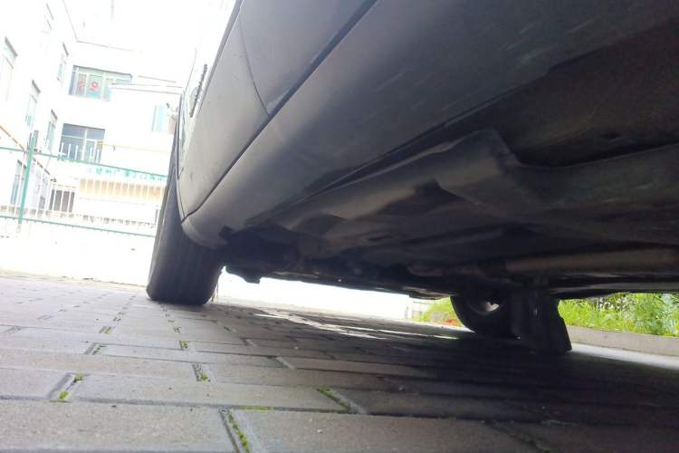 Used Jeep Cherokee 2017 2.0L Superior Edition Chassis Rear Left
