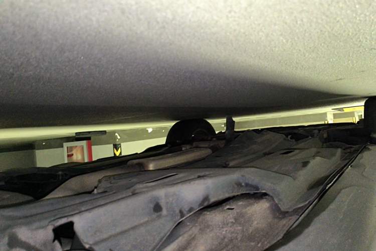 Used Jeep Cherokee 2017 2.0L Superior Edition Chassis Rear Left