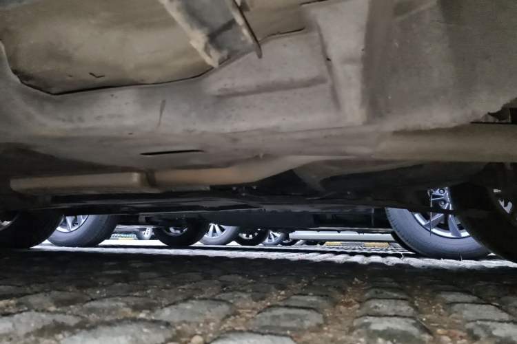 Used Jeep Cherokee 2017 2.0L Superior Edition Chassis Rear Left