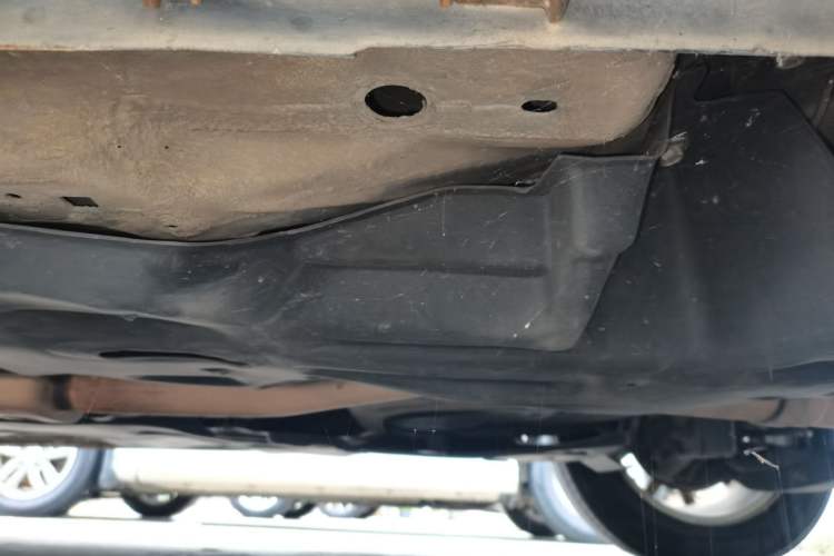 Used Jeep Cherokee 2017 2.0L Superior Edition Chassis Rear Left