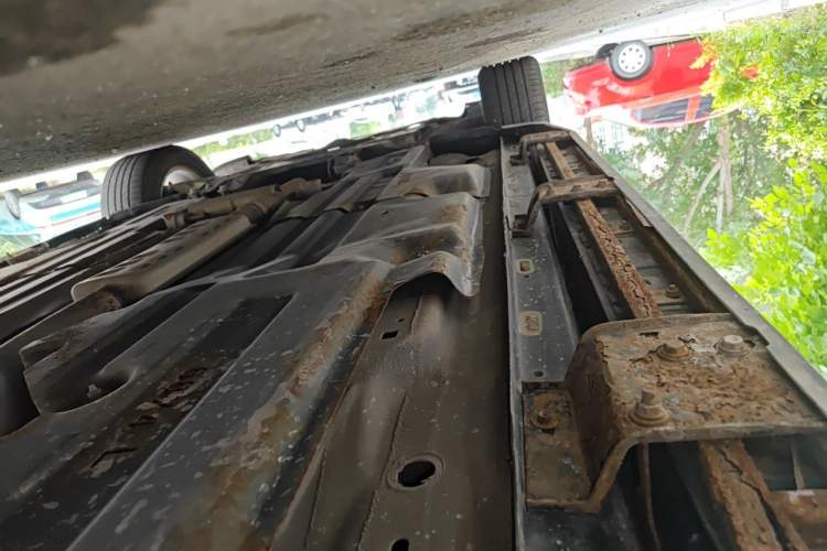 Used Jeep Cherokee 2017 2.0L Superior Edition Chassis Rear Left