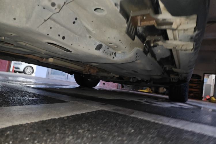 Used Jeep Cherokee 2017 2.0L Superior Edition Chassis Rear Right