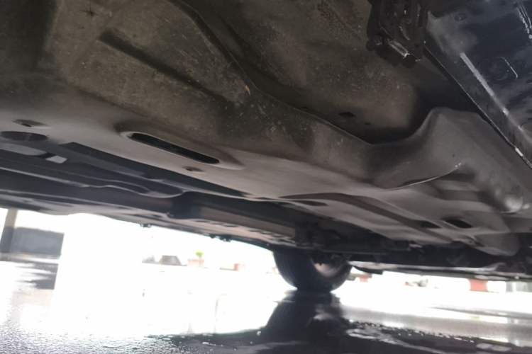 Used Jeep Cherokee 2017 2.0L Superior Edition Chassis Rear Right