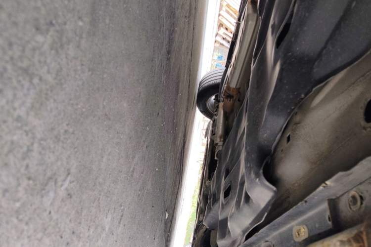 Used Jeep Cherokee 2017 2.0L Superior Edition Chassis Rear Right