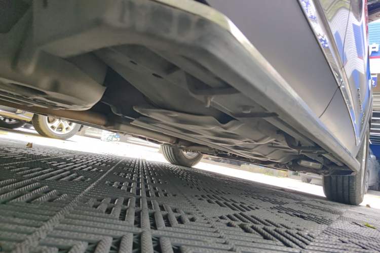 Used Jeep Cherokee 2017 2.0L Superior Edition Chassis Rear Right