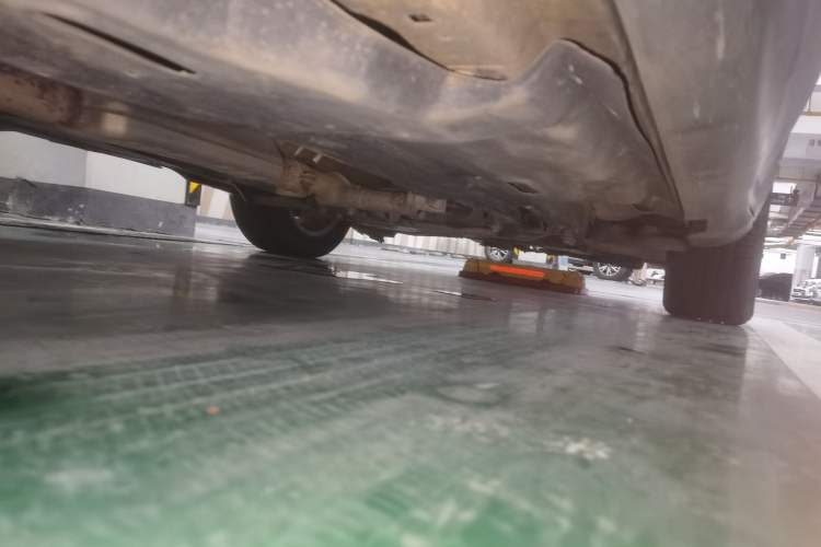 Used Jeep Cherokee 2017 2.0L Superior Edition Chassis Rear Right