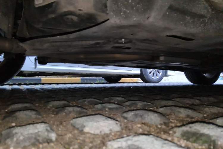 Used Jeep Cherokee 2017 2.0L Superior Edition Chassis Rear Right