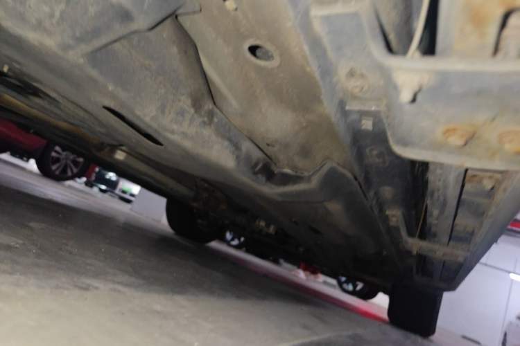 Used Jeep Cherokee 2017 2.0L Superior Edition Chassis Rear Right