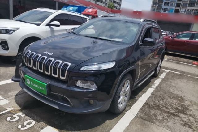 Used Jeep Cherokee 2017 2.0L Superior Edition