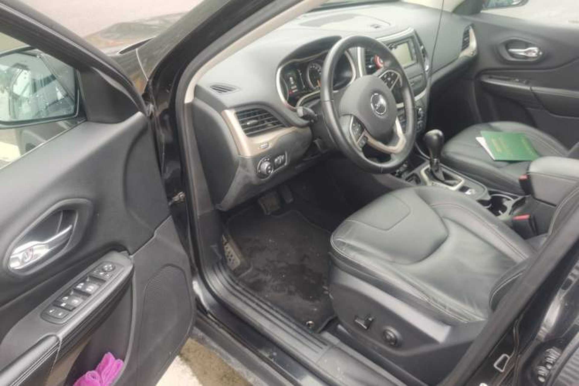 Used Jeep Cherokee 2017 2.4L Leading Edition Driver Seat