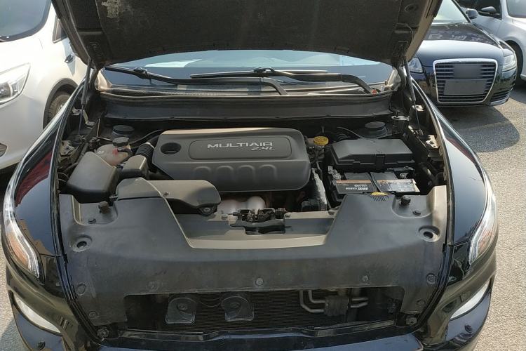 Used Jeep Cherokee 2017 2.4L Excellence Edition Engine Bay