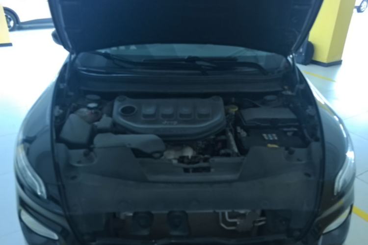 Used Jeep Cherokee 2017 2.0L Superior Edition Engine Bay