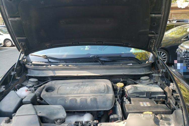 Used Jeep Cherokee 2017 2.4L Excellence Edition Engine Bay