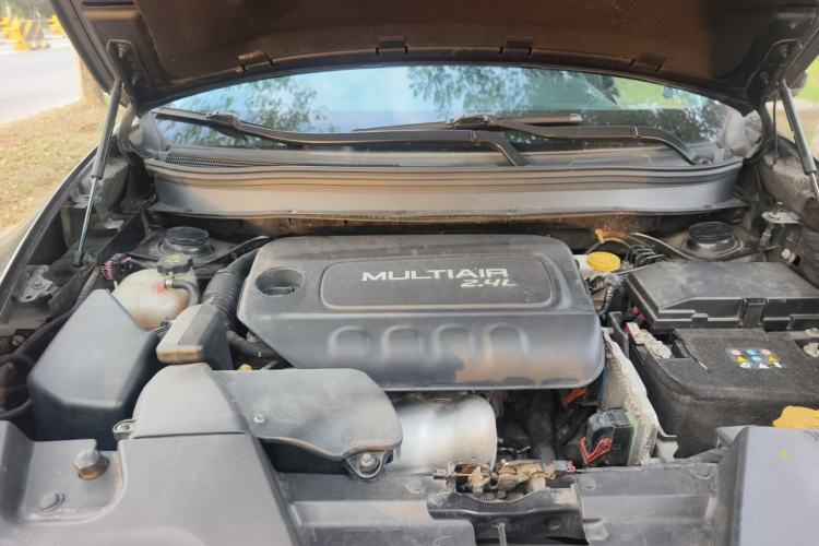 Used Jeep Cherokee 2017 2.4L Professional Smart Edition Engine Bay