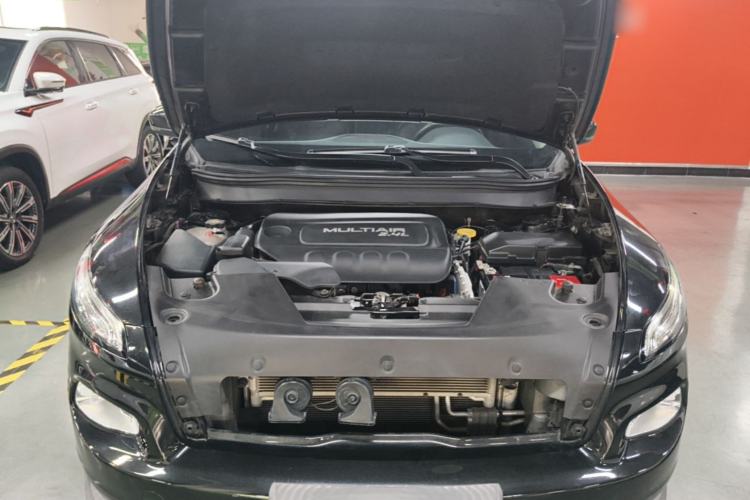 Used Jeep Cherokee 2017 2.4L Leading Edition Engine Bay
