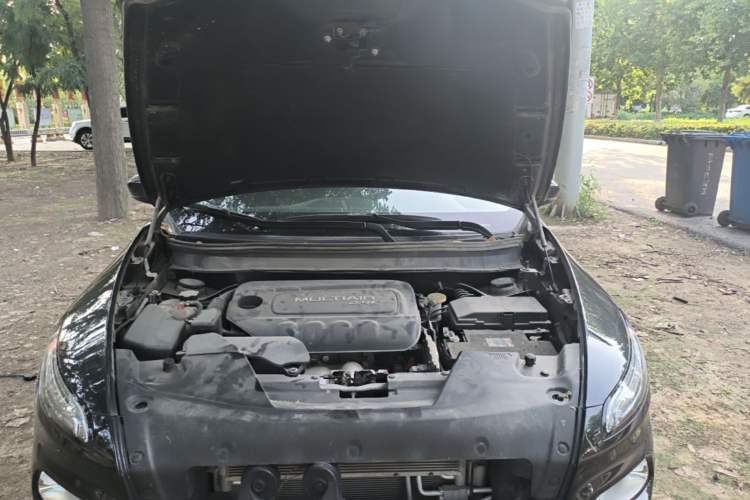 Used Jeep Cherokee 2017 2.4L Leading Smart Edition Engine Bay