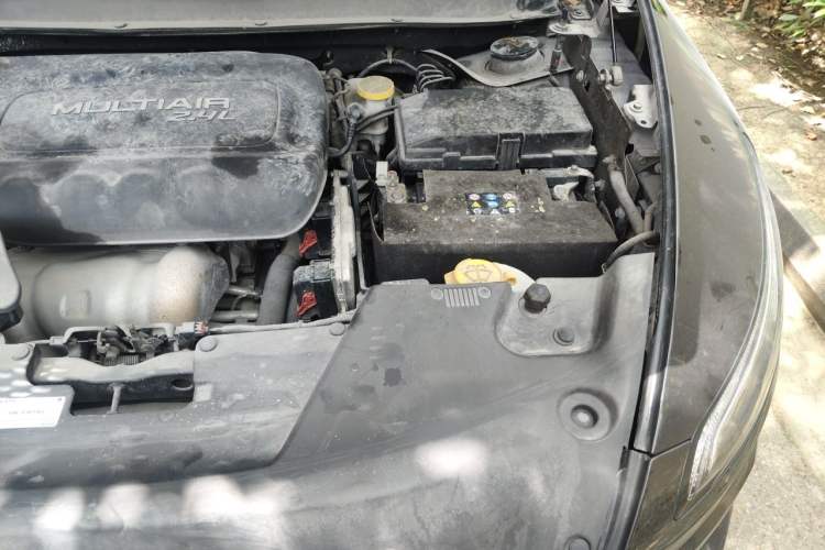 Used Jeep Cherokee 2017 2.4L Leading Edition Engine Bay Left