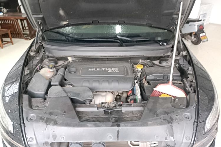 Used Jeep Cherokee 2017 2.4L Professional Edition Engine Bay
