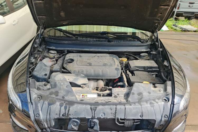 Used Jeep Cherokee 2017 2.4L Leading Smart Edition Engine Bay