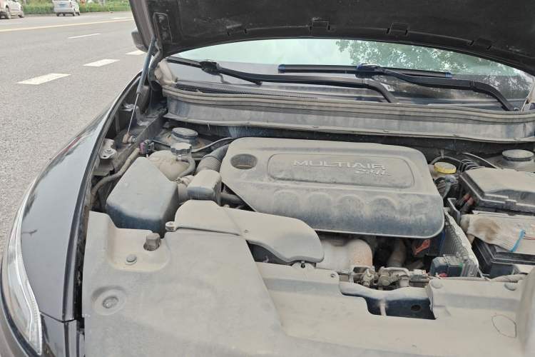 Used Jeep Cherokee 2017 2.4L Leading Edition Engine Bay Right
