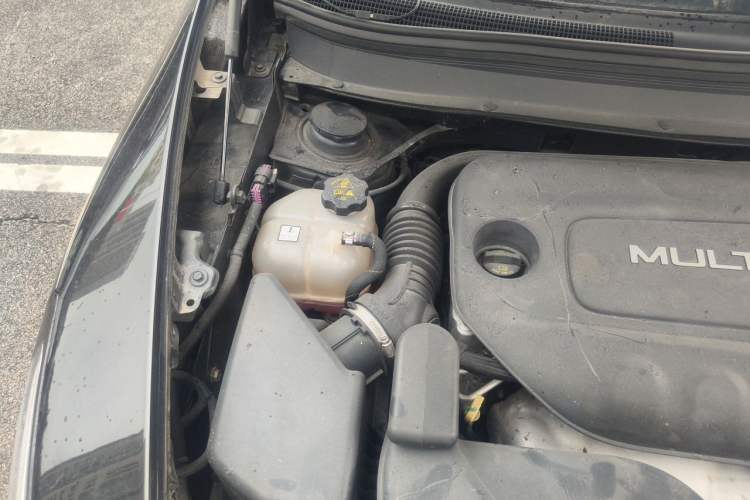 Used Jeep Cherokee 2017 2.4L Leading Smart Edition Engine Bay Right