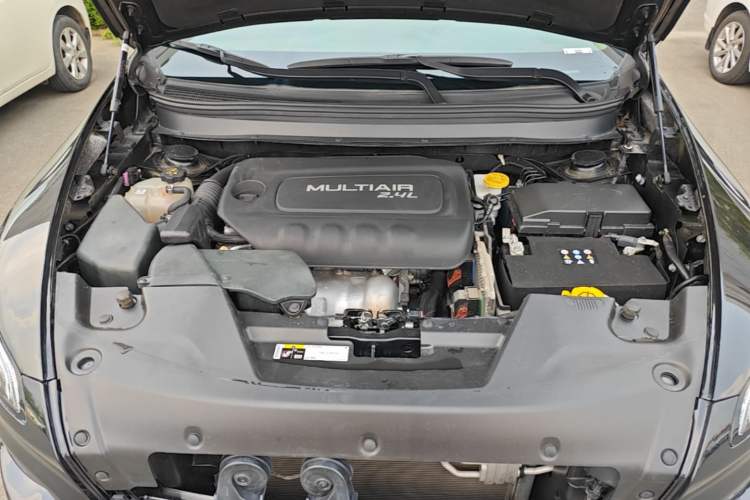 Used Jeep Cherokee 2017 2.4L Leading Smart Edition Engine Bay