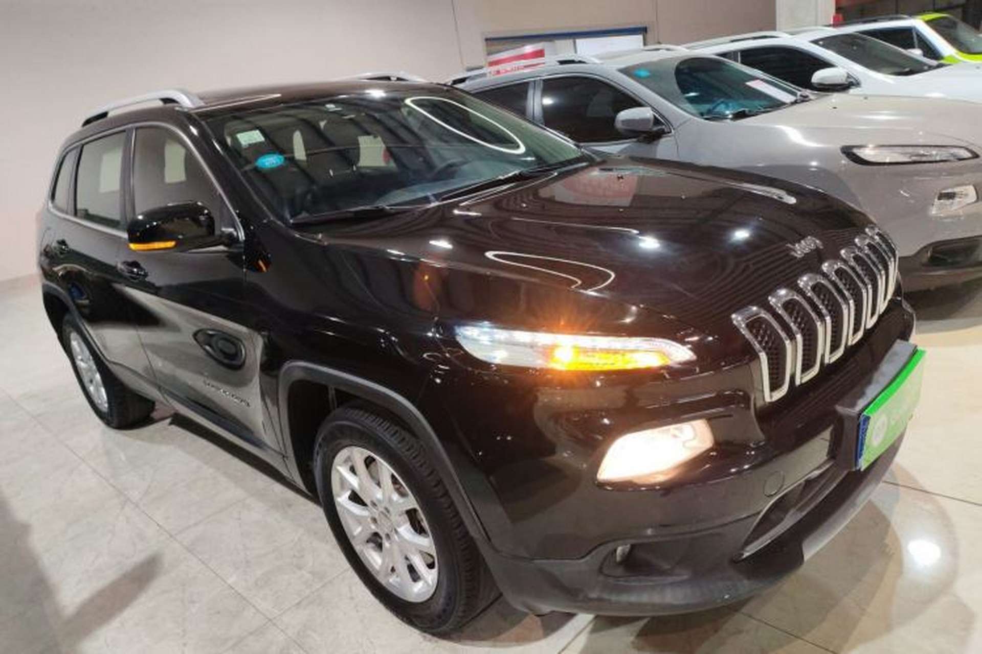 Used Jeep Cherokee 2017 2.4L Leading Edition Exterior 1