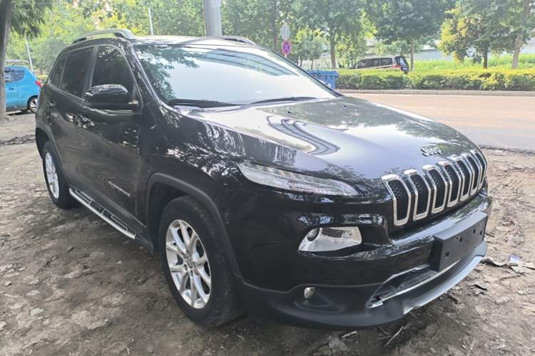 Used Jeep Cherokee 2017 2.4L Leading Smart Edition Exterior 1