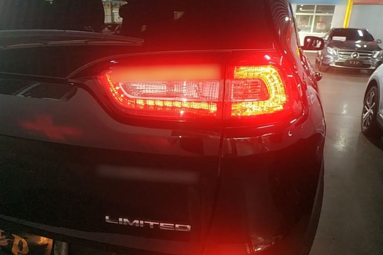 Used Jeep Cherokee 2017 2.0L Superior Edition Exterior 3