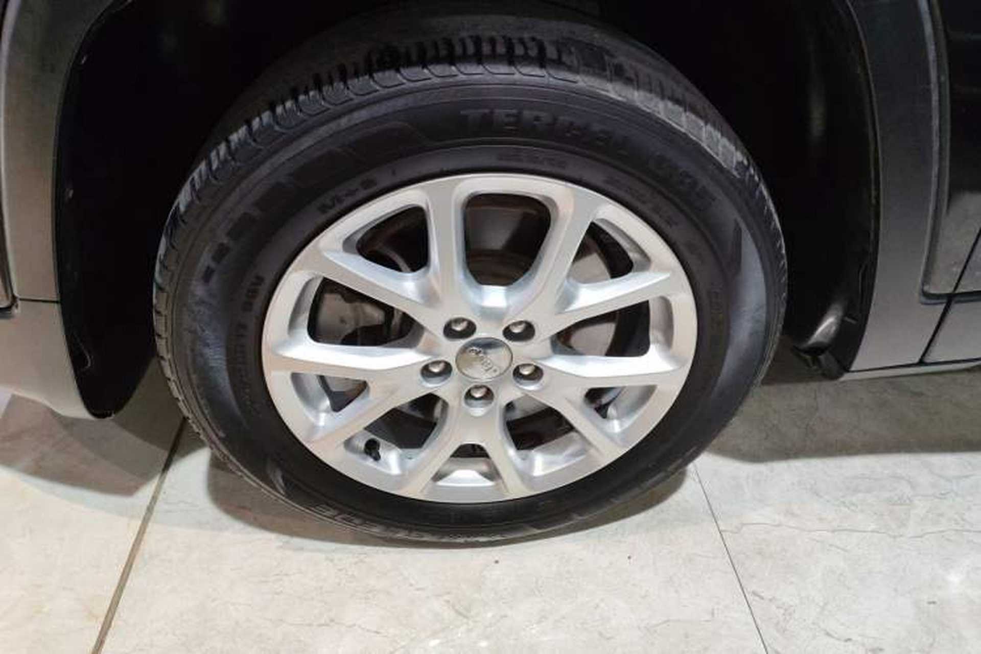 Used Jeep Cherokee 2017 2.4L Leading Edition Exterior 4