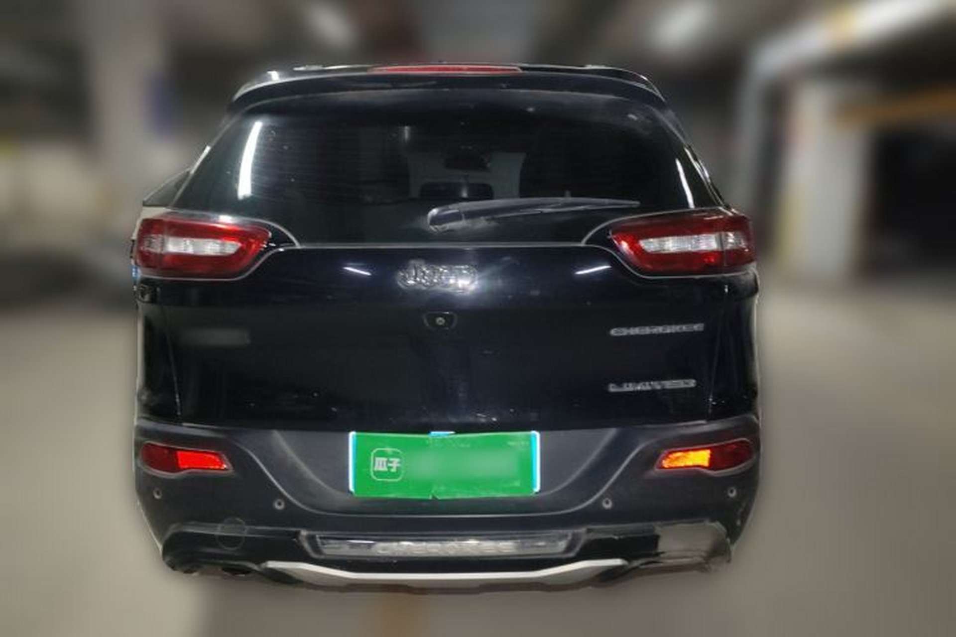 Used Jeep Cherokee 2017 2.0L Superior Edition Exterior 4