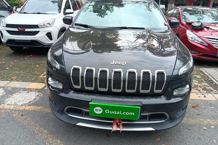 Used Jeep Cherokee 2017 2.4L Leading Smart Edition Exterior 6