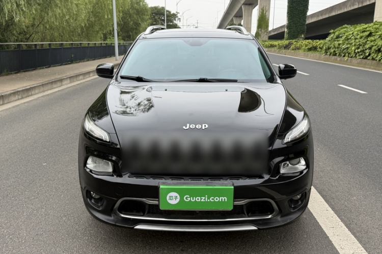 Used Jeep Cherokee 2017 2.4L Leading Smart Edition Exterior 8