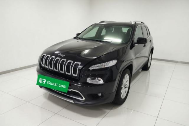 Used Jeep Cherokee 2017 2.0L Superior Edition