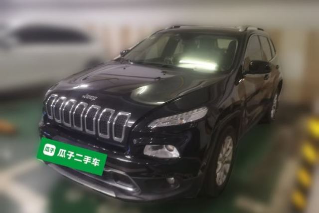 Used Jeep Cherokee 2017 2.0L Superior Edition
