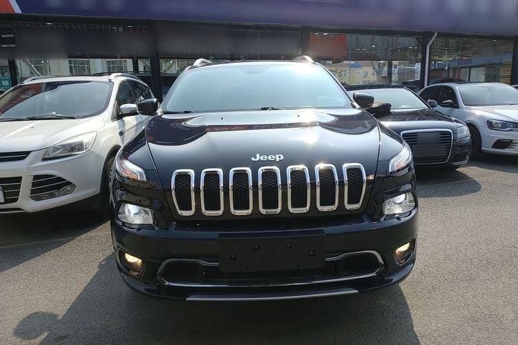 Used Jeep Cherokee 2017 2.4L Excellence Edition Front
