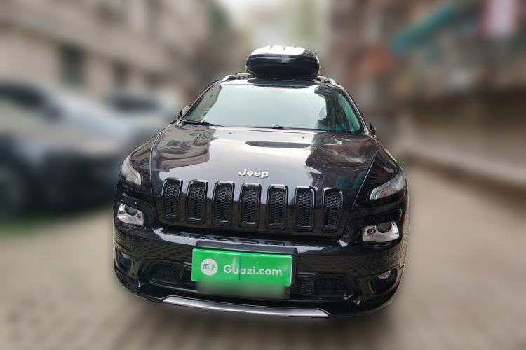 Used Jeep Cherokee 2017 2.4L Professional Edition Front