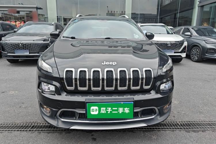 Used Jeep Cherokee 2017 2.4L Leading Smart Edition Front