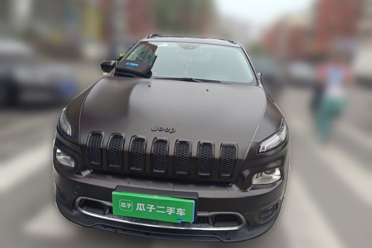 Used Jeep Cherokee 2017 2.0L Superior Edition Front