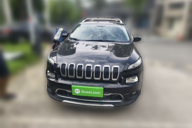 Used Jeep Cherokee 2017 2.4L Leading Smart Edition Front