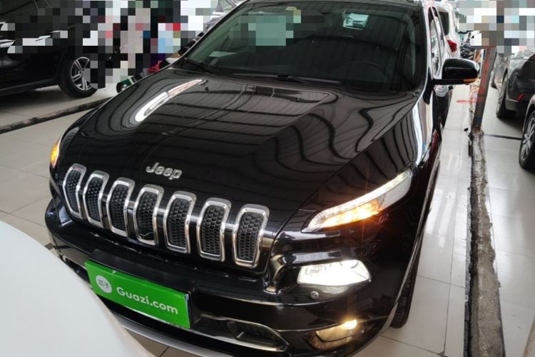 Used Jeep Cherokee 2017 2.4L Professional Edition Front