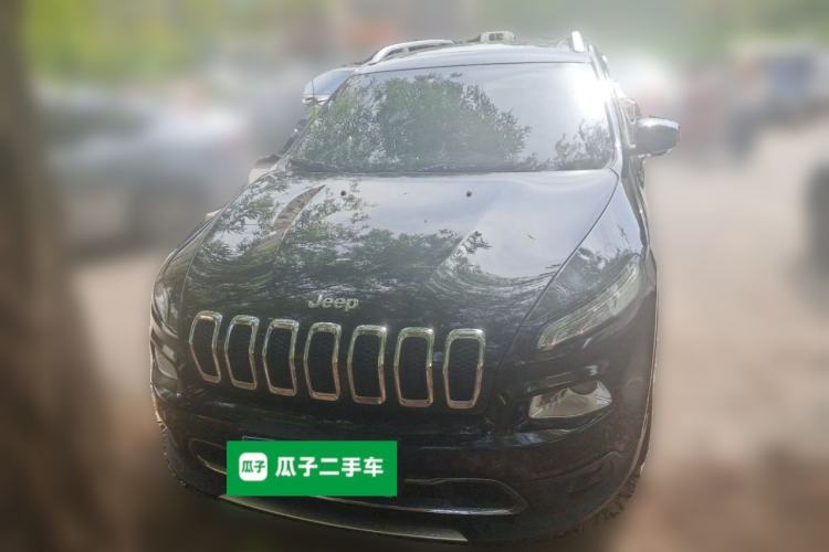 Used Jeep Cherokee 2017 2.0L Superior Edition Front