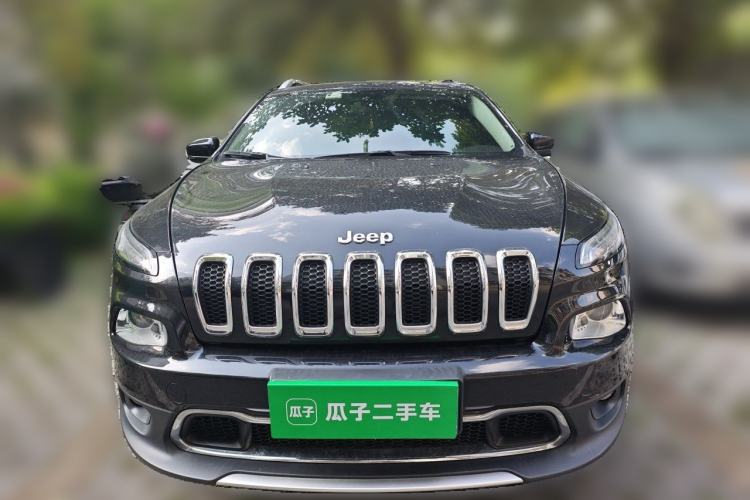 Used Jeep Cherokee 2017 2.0L Superior Edition Front