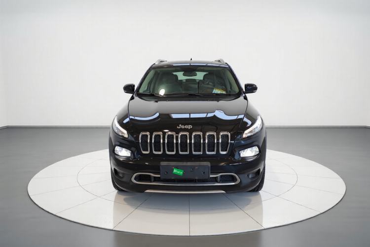 Used Jeep Cherokee 2017 2.0L Superior Edition Front